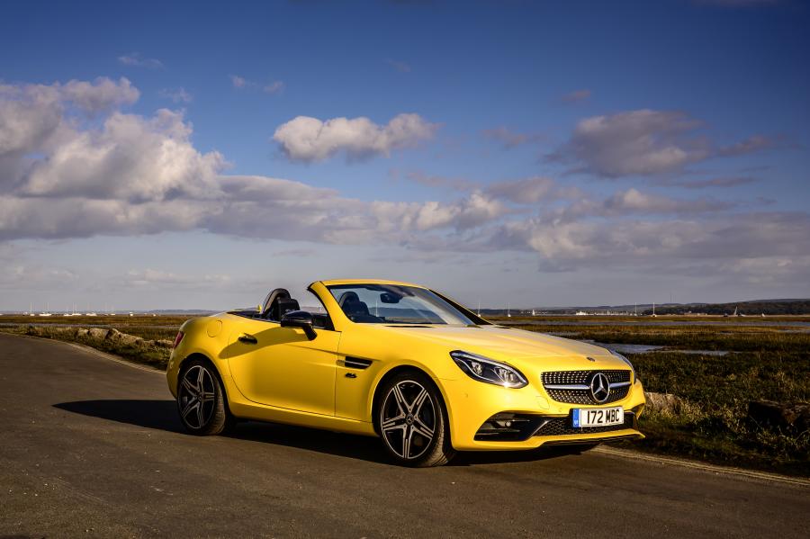  Mercedes-Benz SLC300 Final Edition (R172) 2019 года  (UK) (фото 5 из 19)